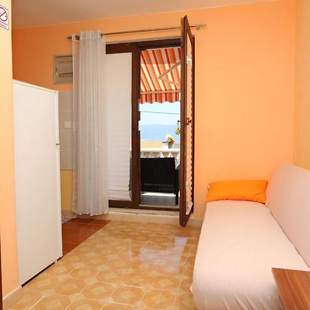 Apartments By The Sea Slatine, Ciovo - 16131 객실 사진