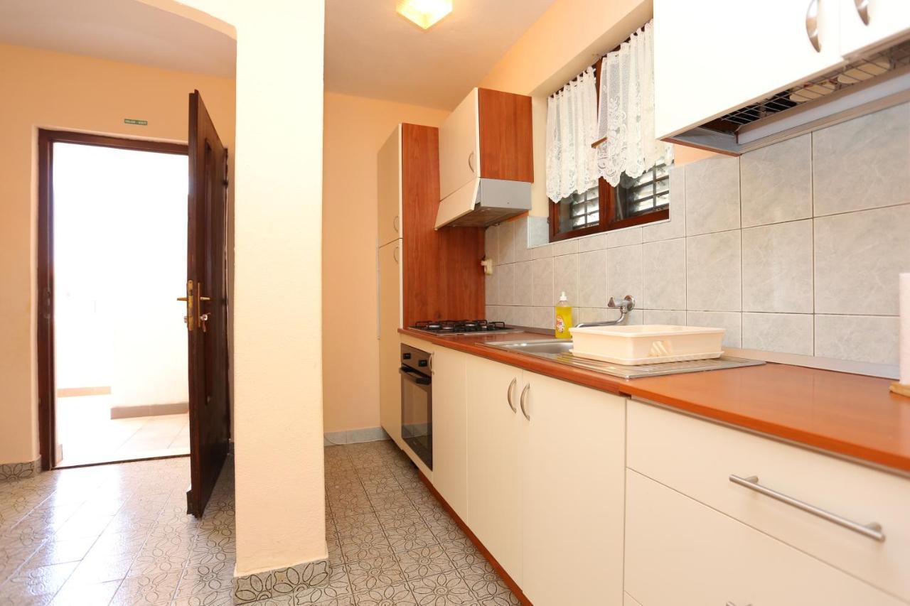Apartments By The Sea Slatine, Ciovo - 16131 외부 사진