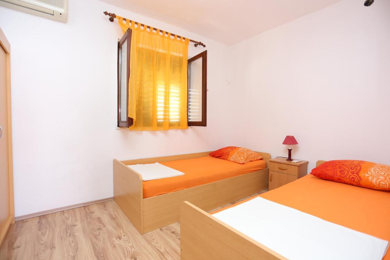 Apartments By The Sea Slatine, Ciovo - 16131 외부 사진